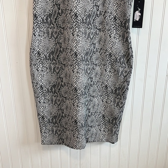 Hunter Bell Sleeveless Snake Print Dress size large NWT - Picture 3 of 11